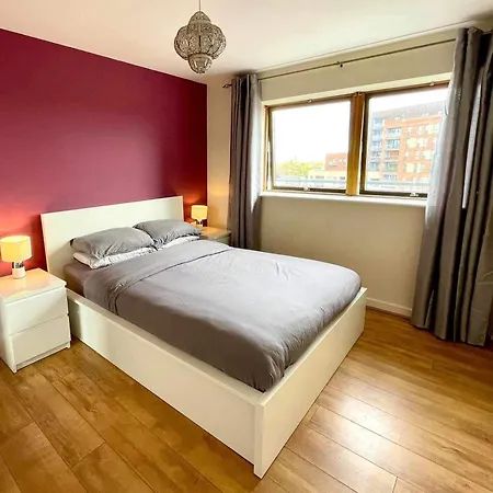 One Bedroom With Great City Views
